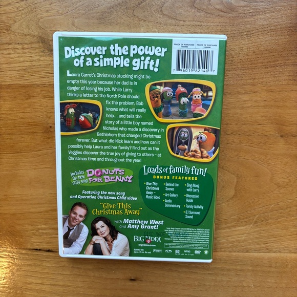 Like new, VeggieTales DVD Saint Nicholas, a story of joyful giving ￼ - Picture 2 of 5